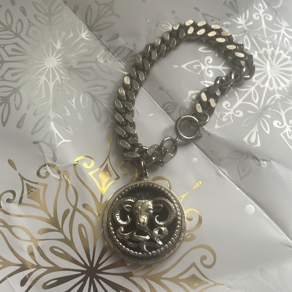 Zodiac Aries RAM 7” bracelet silver vintage non magnetic 🧲 53grams $ 756.value - Picture 1 of 11
